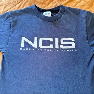2011 NCIS Television Show T Shirt Mens Small NCIS Tag